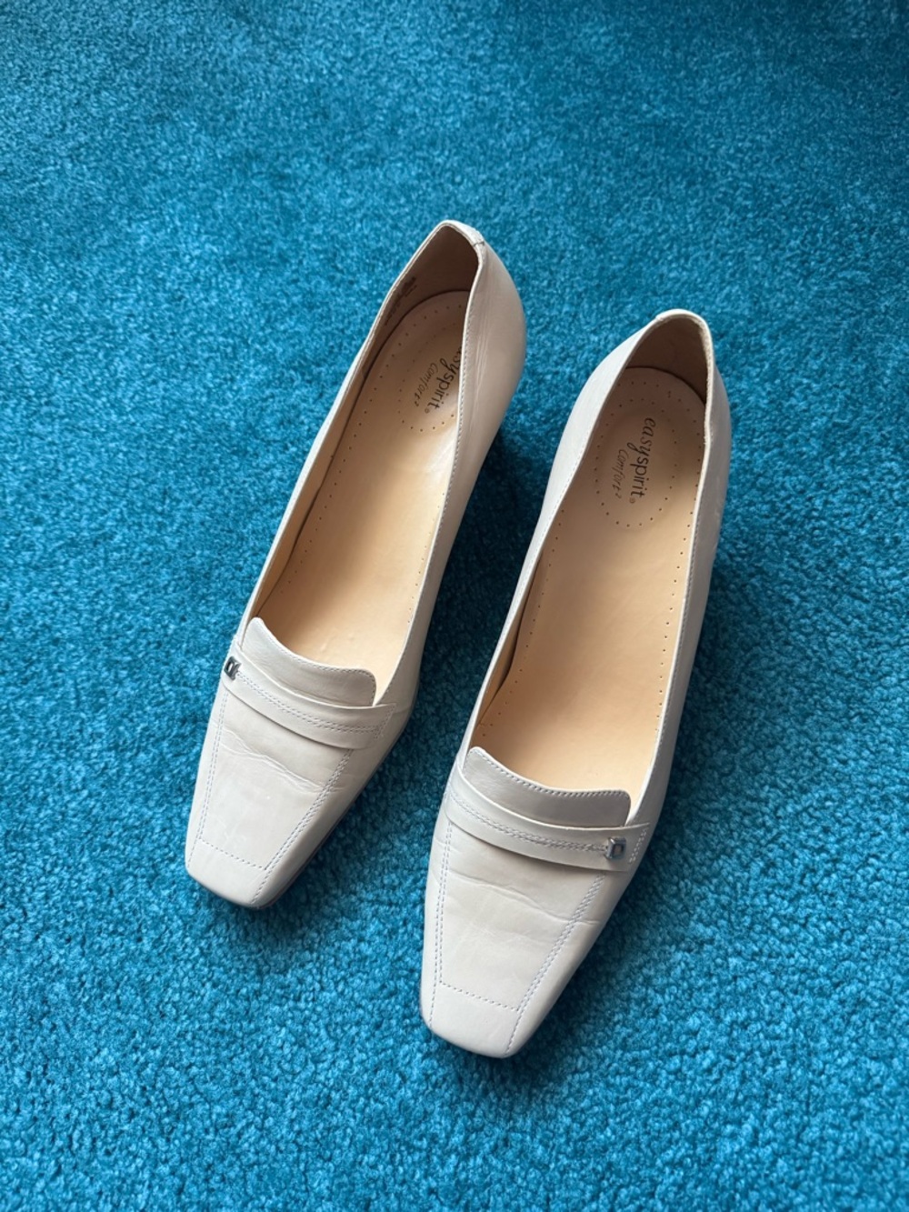 Easy Spirit Cream Leather Square-Toe Slip-On pumps